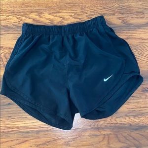 NWOT Nike tempo running shorts